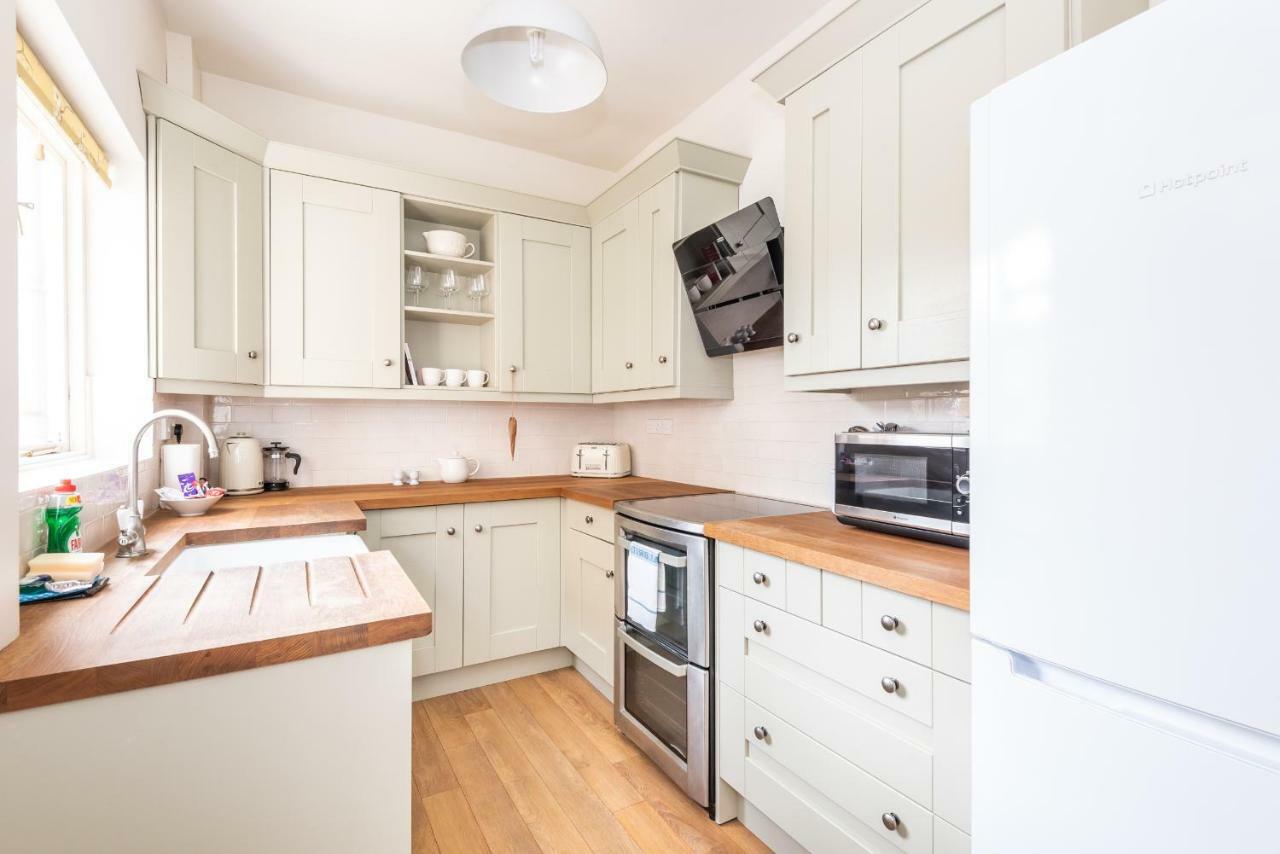 Charming Base For 5 Near Bishy Rd Pass The Keys Apartment York Exterior photo